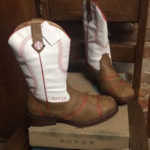 toddler baseball boots